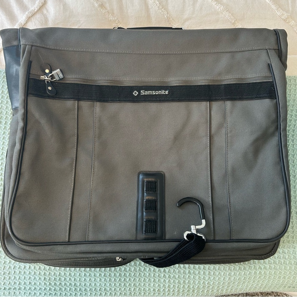 SAMSONITE Garment Travel Bag Suitcase Hanging Gray Black